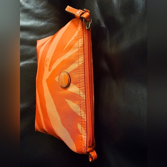 Coach Tangerine Chevron Nylon Makeup bag EUC - Picture 3 of 14